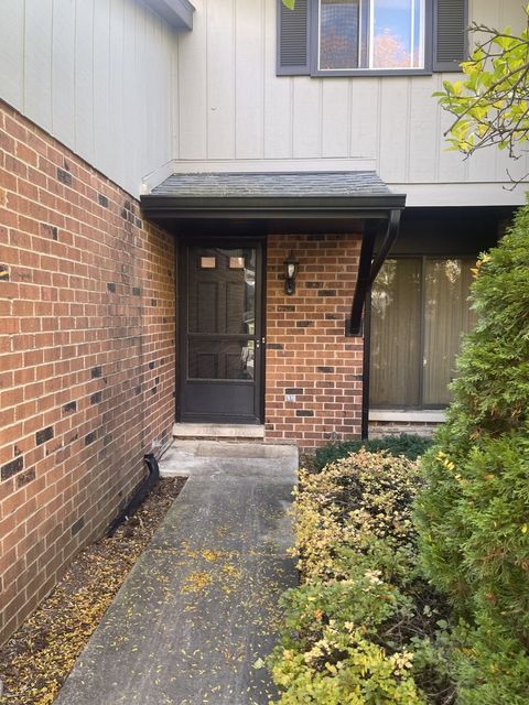 Photo of 1026 Briarcliffe Boulevard, Wheaton, IL 60189 (MLS # 12509576)