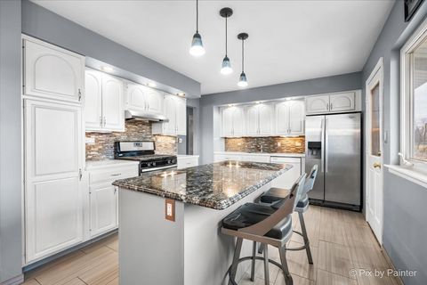 Tiny photo for 353 N MORRIS Drive, Palatine, IL 60074 (MLS # 12573510)