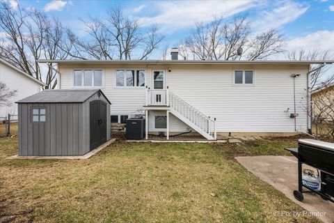 Tiny photo for 353 N MORRIS Drive, Palatine, IL 60074 (MLS # 12573510)