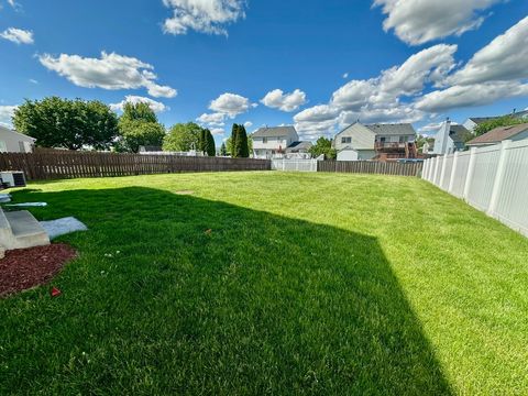 Tiny photo for 1458 woodland Drive, South Elgin, IL 60177 (MLS # 12492865)