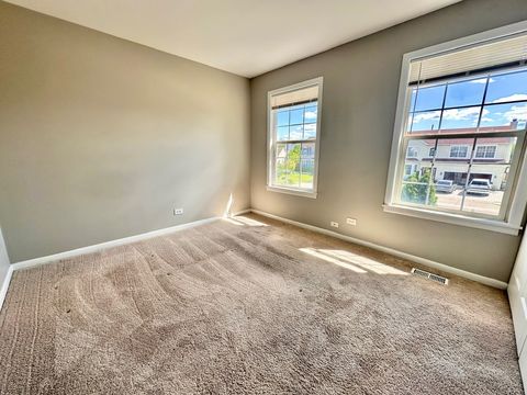 Tiny photo for 1458 woodland Drive, South Elgin, IL 60177 (MLS # 12492865)