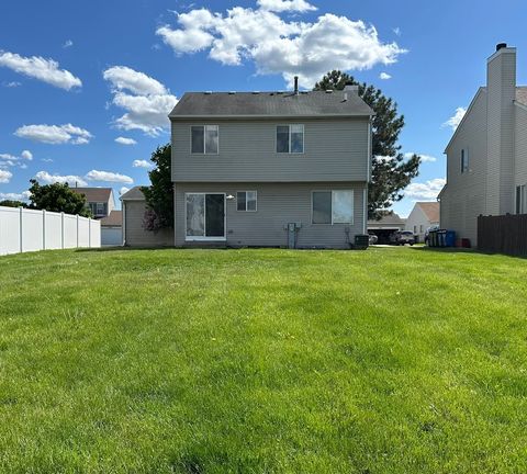 Tiny photo for 1458 woodland Drive, South Elgin, IL 60177 (MLS # 12492865)