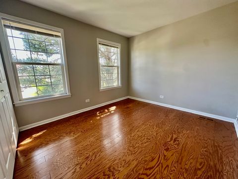Tiny photo for 1458 woodland Drive, South Elgin, IL 60177 (MLS # 12492865)