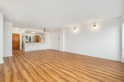 Tiny photo for 5050 S East End Avenue #7A, Chicago, IL 60615 (MLS # 12503752)