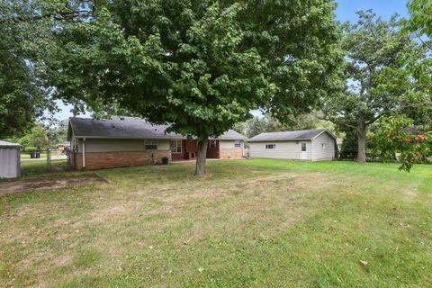 Tiny photo for 1401 20th Street, Zion, IL 60099 (MLS # 12460023)