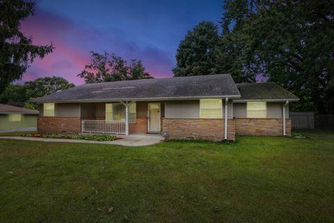 Tiny photo for 1401 20th Street, Zion, IL 60099 (MLS # 12460023)