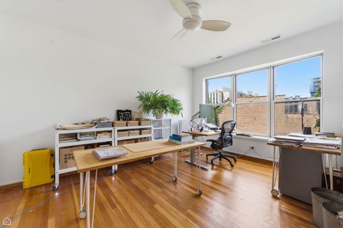 Tiny photo for 6123 S Woodlawn Avenue #3, Chicago, IL 60637 (MLS # 12653095)