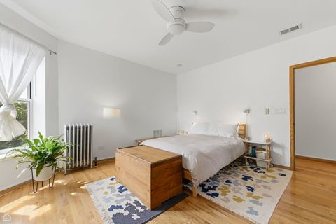 Tiny photo for 6123 S Woodlawn Avenue #3, Chicago, IL 60637 (MLS # 12653095)