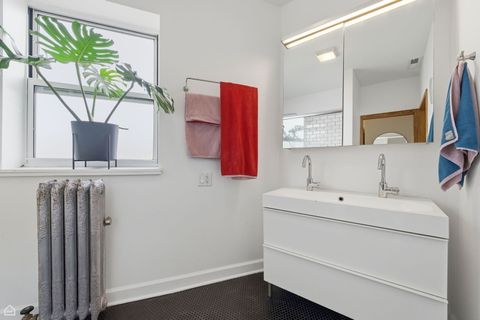 Tiny photo for 6123 S Woodlawn Avenue #3, Chicago, IL 60637 (MLS # 12653095)