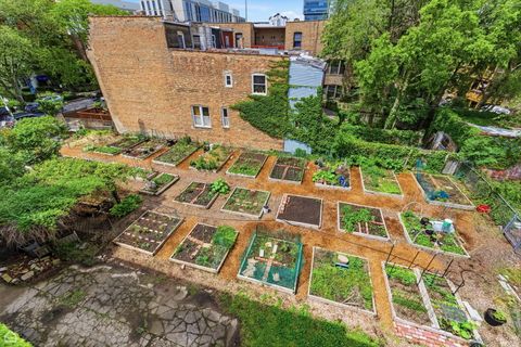 Tiny photo for 6123 S Woodlawn Avenue #3, Chicago, IL 60637 (MLS # 12653095)