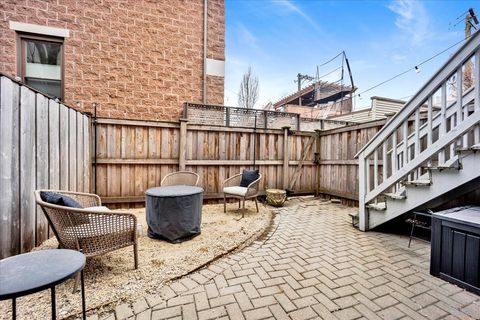 Tiny photo for 2720 N Greenview Avenue #E, Chicago, IL 60614 (MLS # 12583106)