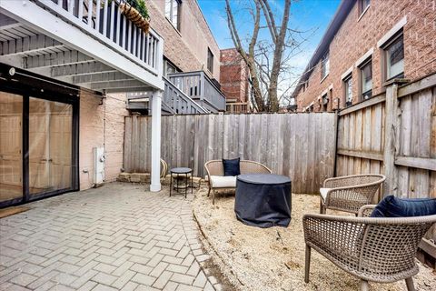 Tiny photo for 2720 N Greenview Avenue #E, Chicago, IL 60614 (MLS # 12583106)