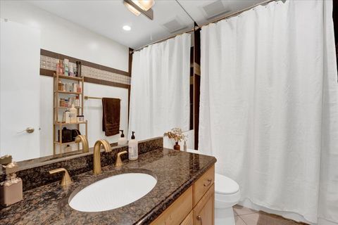 Tiny photo for 2720 N Greenview Avenue #E, Chicago, IL 60614 (MLS # 12583106)