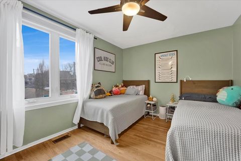 Tiny photo for 2720 N Greenview Avenue #E, Chicago, IL 60614 (MLS # 12583106)