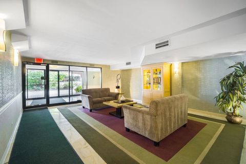 Tiny photo for 4601 W Touhy Avenue #714, Lincolnwood, IL 60712 (MLS # 12450119)