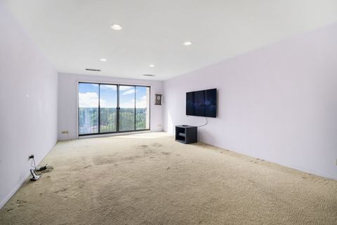 Tiny photo for 4601 W Touhy Avenue #714, Lincolnwood, IL 60712 (MLS # 12450119)