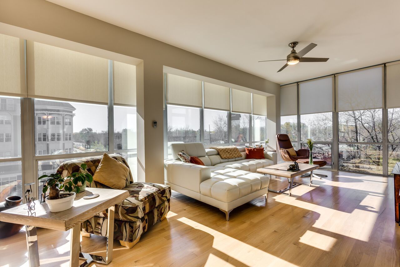 525 KEDZIE Avenue 402