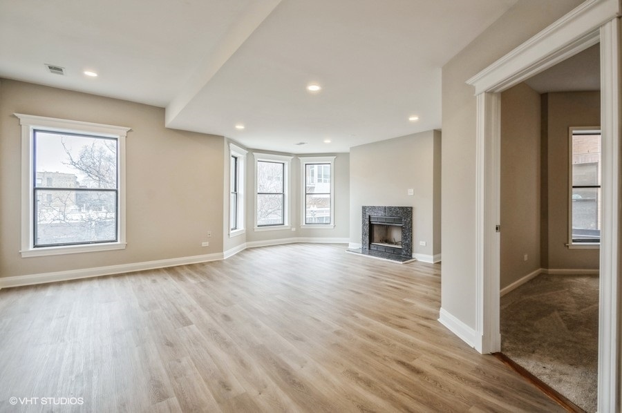 3909 N SHERIDAN Road 2H