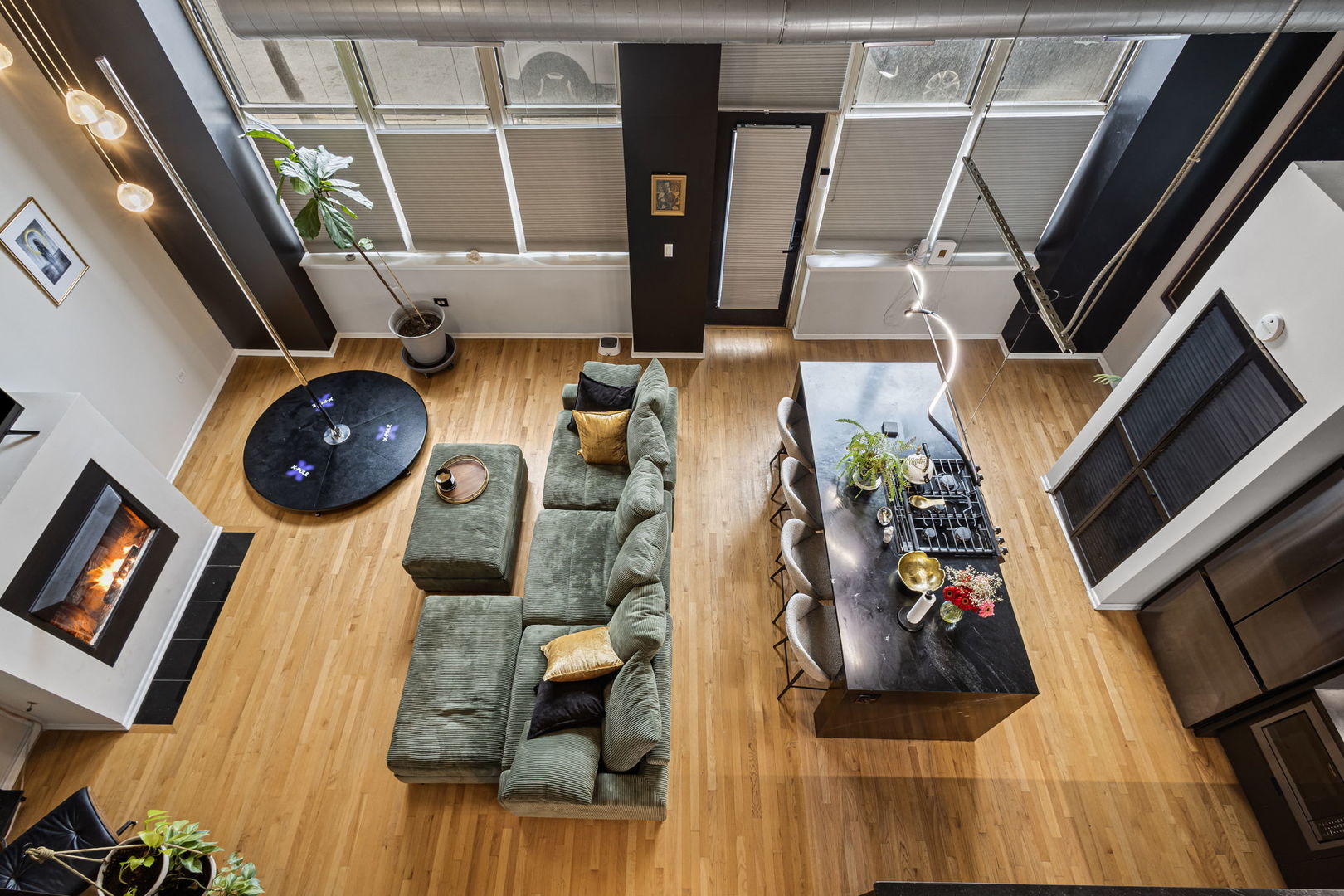 6 S Laflin Street 107S