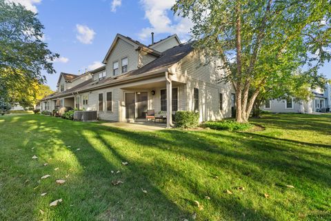 Tiny photo for 722 Sutton Circle, Wheeling, IL 60090 (MLS # 12473779)