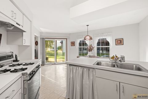 Tiny photo for 722 Sutton Circle, Wheeling, IL 60090 (MLS # 12473779)