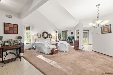Tiny photo for 722 Sutton Circle, Wheeling, IL 60090 (MLS # 12473779)