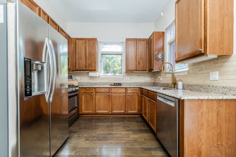 Tiny photo for 831 W 14th Place, Chicago, IL 60608 (MLS # 12699940)