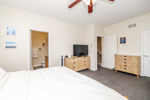 Tiny photo for 831 W 14th Place, Chicago, IL 60608 (MLS # 12699940)