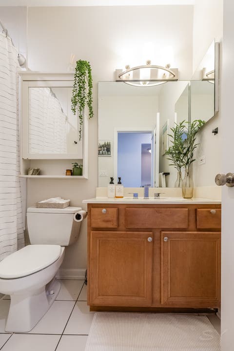 Tiny photo for 831 W 14th Place, Chicago, IL 60608 (MLS # 12699940)