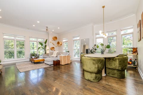 Tiny photo for 831 W 14th Place, Chicago, IL 60608 (MLS # 12699940)