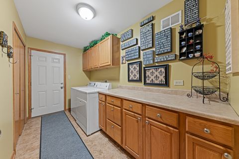 Tiny photo for 2402 Bluestone Bay Drive, New Lenox, IL 60451 (MLS # 12565330)