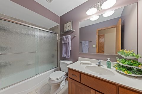 Tiny photo for 2402 Bluestone Bay Drive, New Lenox, IL 60451 (MLS # 12565330)