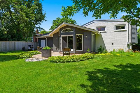 Tiny photo for 689 Timber Hill Road, Deerfield, IL 60015 (MLS # 12683388)