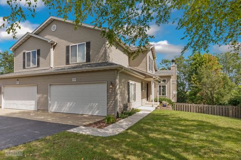 Photo of 1820 Country Hills Drive, Yorkville, IL 60560 (MLS # 12452994)