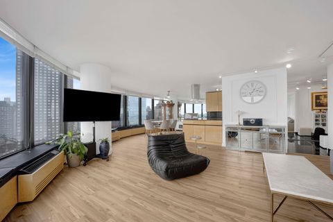 Tiny photo for 505 N Lake Shore Drive #3010, Chicago, IL 60611 (MLS # 12578826)