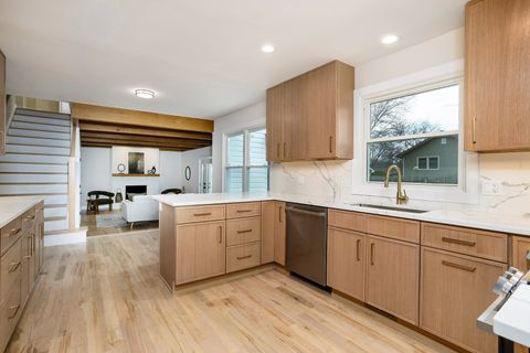 Tiny photo for 530 Cumberland Trail, Elgin, IL 60123 (MLS # 12623884)