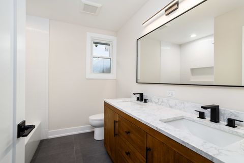 Tiny photo for 530 Cumberland Trail, Elgin, IL 60123 (MLS # 12623884)