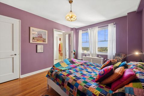 Tiny photo for 5555 N SHERIDAN Road #1608, Chicago, IL 60640 (MLS # 12500840)