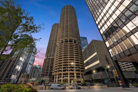 Tiny photo for 300 N State Street #5235, Chicago, IL 60654 (MLS # 12565863)