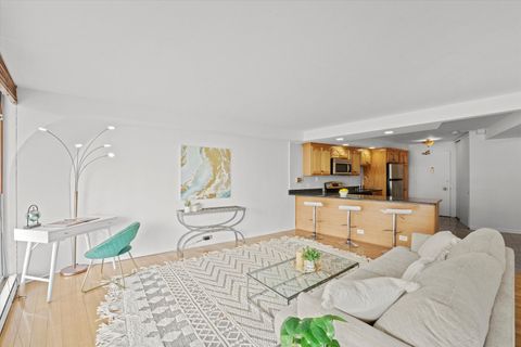 Tiny photo for 300 N State Street #5235, Chicago, IL 60654 (MLS # 12565863)
