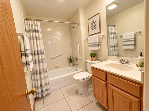 Tiny photo for 1761 Pavilion Way #308, Park Ridge, IL 60068 (MLS # 12769398)