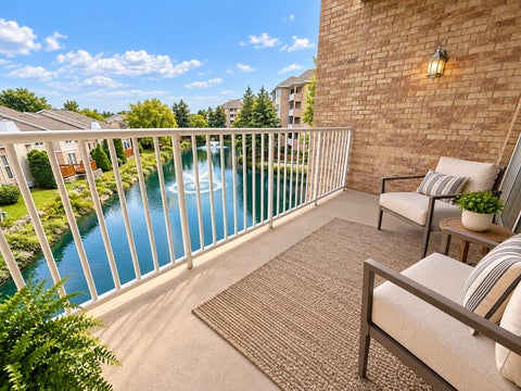 Tiny photo for 1761 Pavilion Way #308, Park Ridge, IL 60068 (MLS # 12769398)