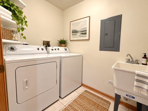 Tiny photo for 1761 Pavilion Way #308, Park Ridge, IL 60068 (MLS # 12769398)