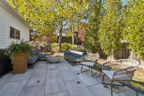 Tiny photo for 746 N Pine Avenue, Arlington Heights, IL 60004 (MLS # 12513669)