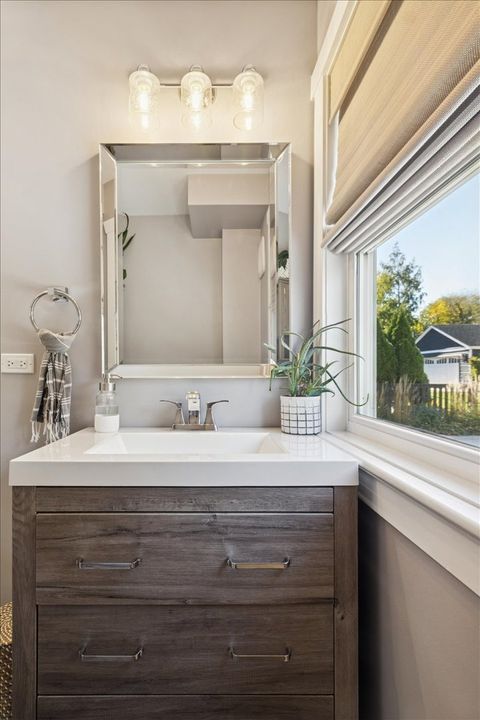 Tiny photo for 746 N Pine Avenue, Arlington Heights, IL 60004 (MLS # 12513669)