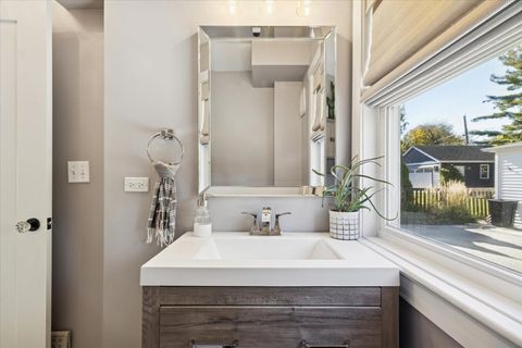 Tiny photo for 746 N Pine Avenue, Arlington Heights, IL 60004 (MLS # 12513669)