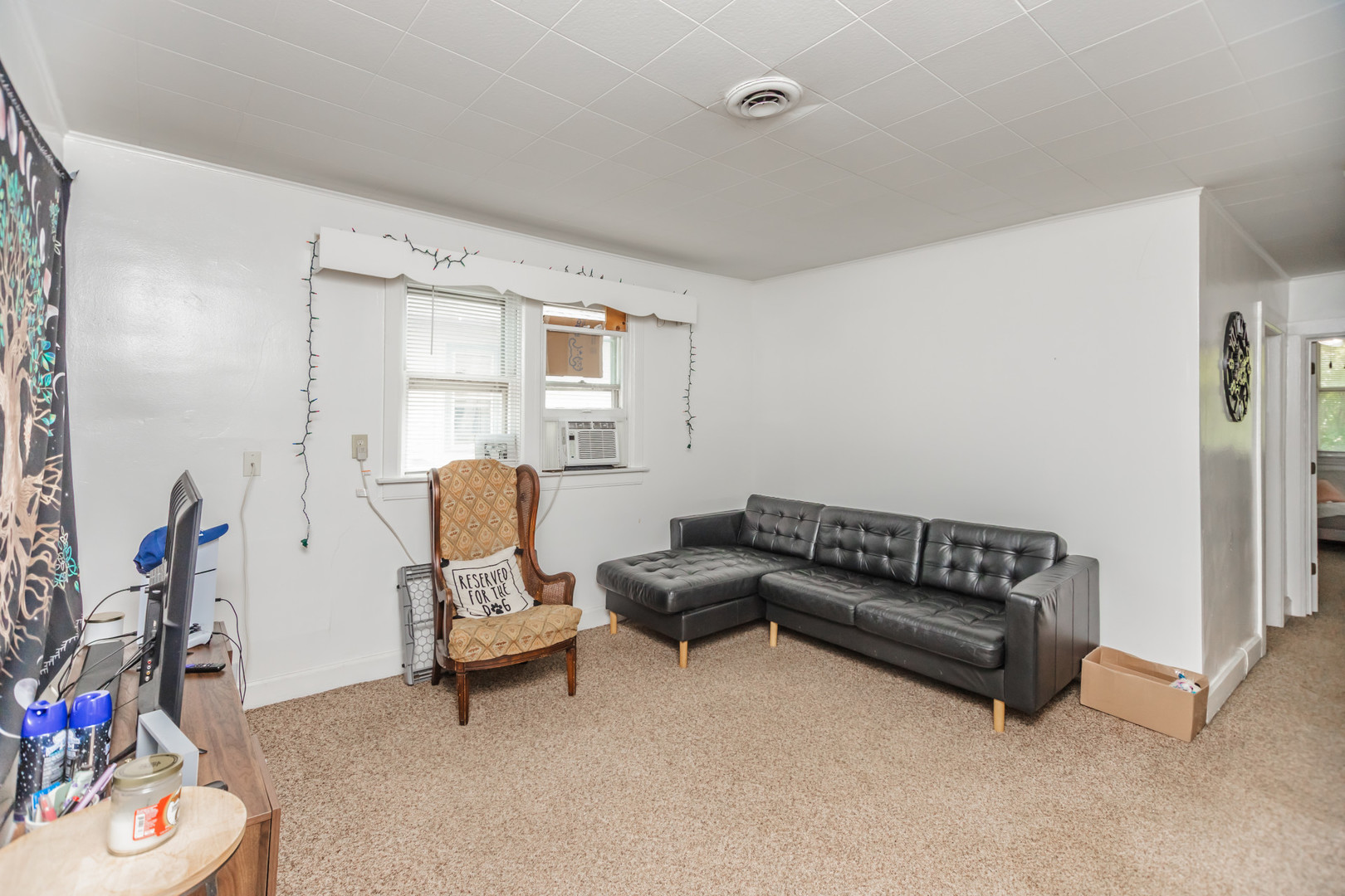 Forest Park, Illinois 60130, United States, 3 Bedrooms Bedrooms, ,3 BathroomsBathrooms,Residential,Contingent,187158