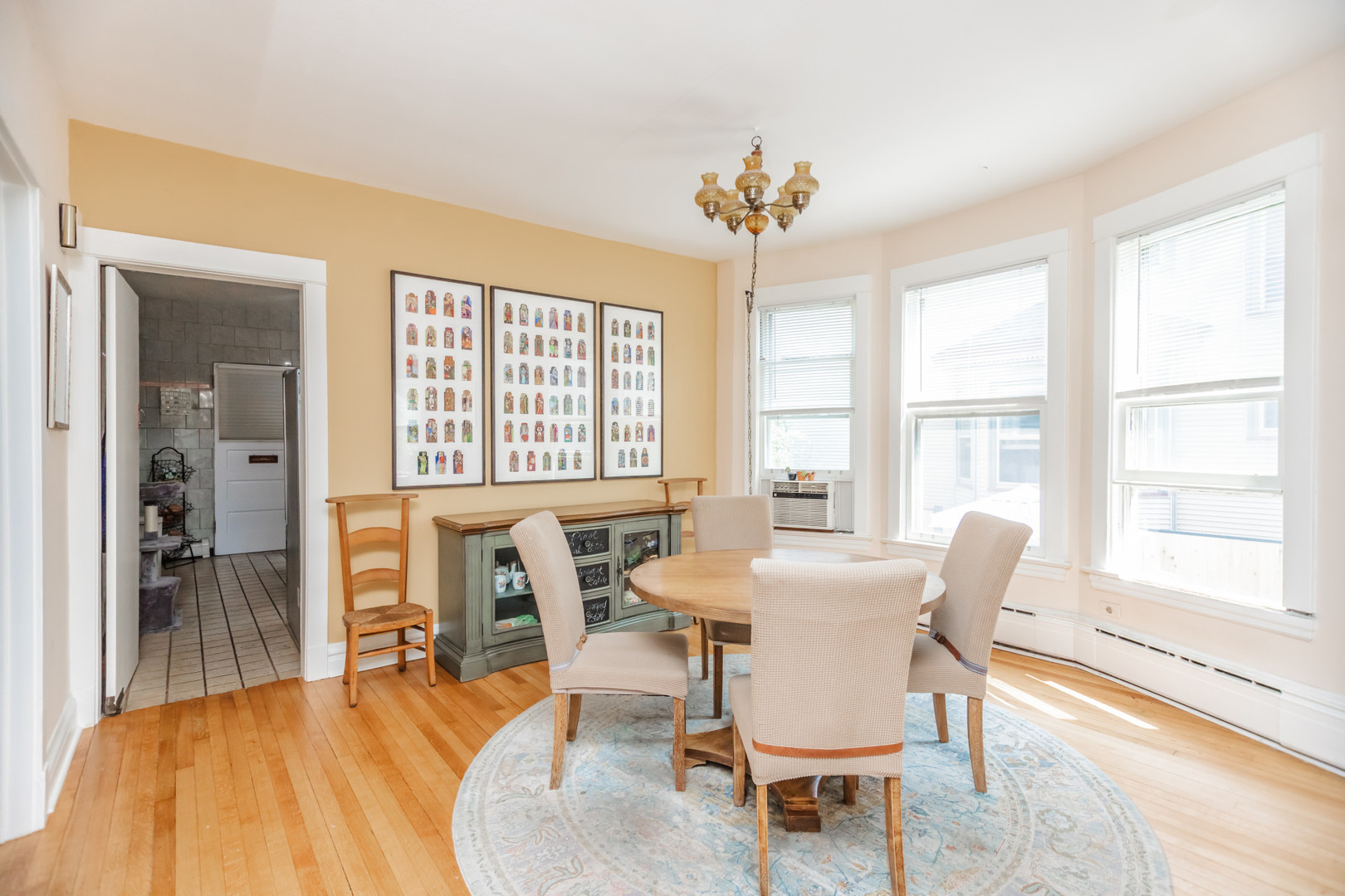 Forest Park, Illinois 60130, United States, 3 Bedrooms Bedrooms, ,3 BathroomsBathrooms,Residential,Contingent,187158