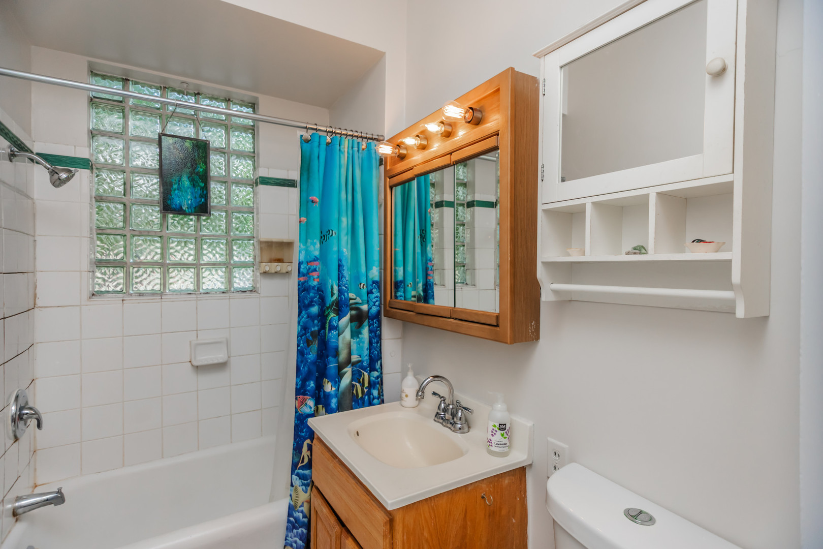 Forest Park, Illinois 60130, United States, 3 Bedrooms Bedrooms, ,3 BathroomsBathrooms,Residential,Contingent,187158