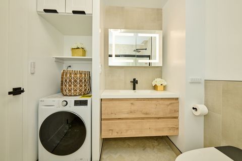 Tiny photo for 5415 N Sheridan Road #502, Chicago, IL 60640 (MLS # 12475978)